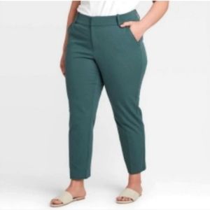 2/$30 ☆ Ava & Viv ☆ Midrise Comfort Waist Cotton Ankle Pant Dark Green 16W